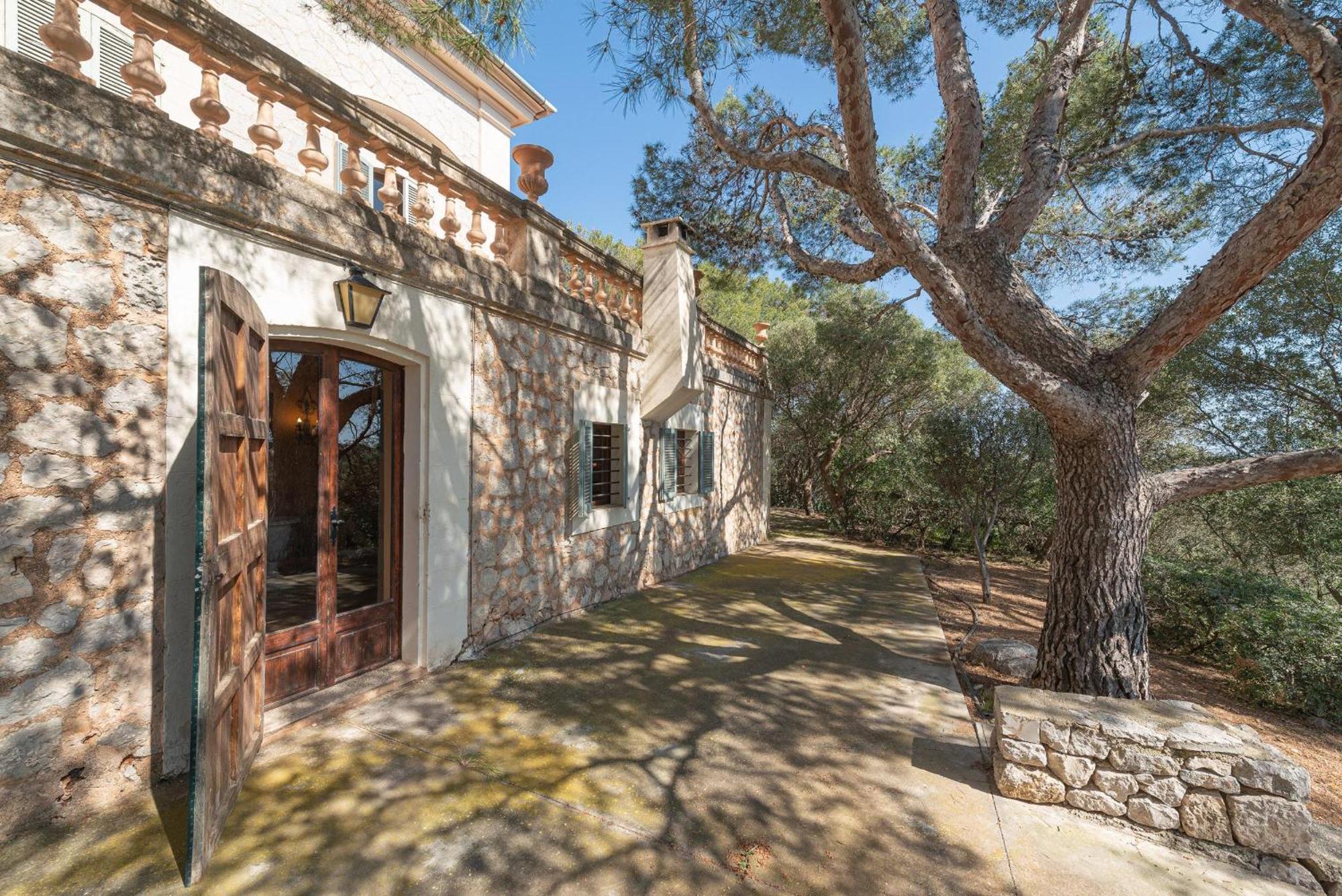 Son Muntaner Villa *